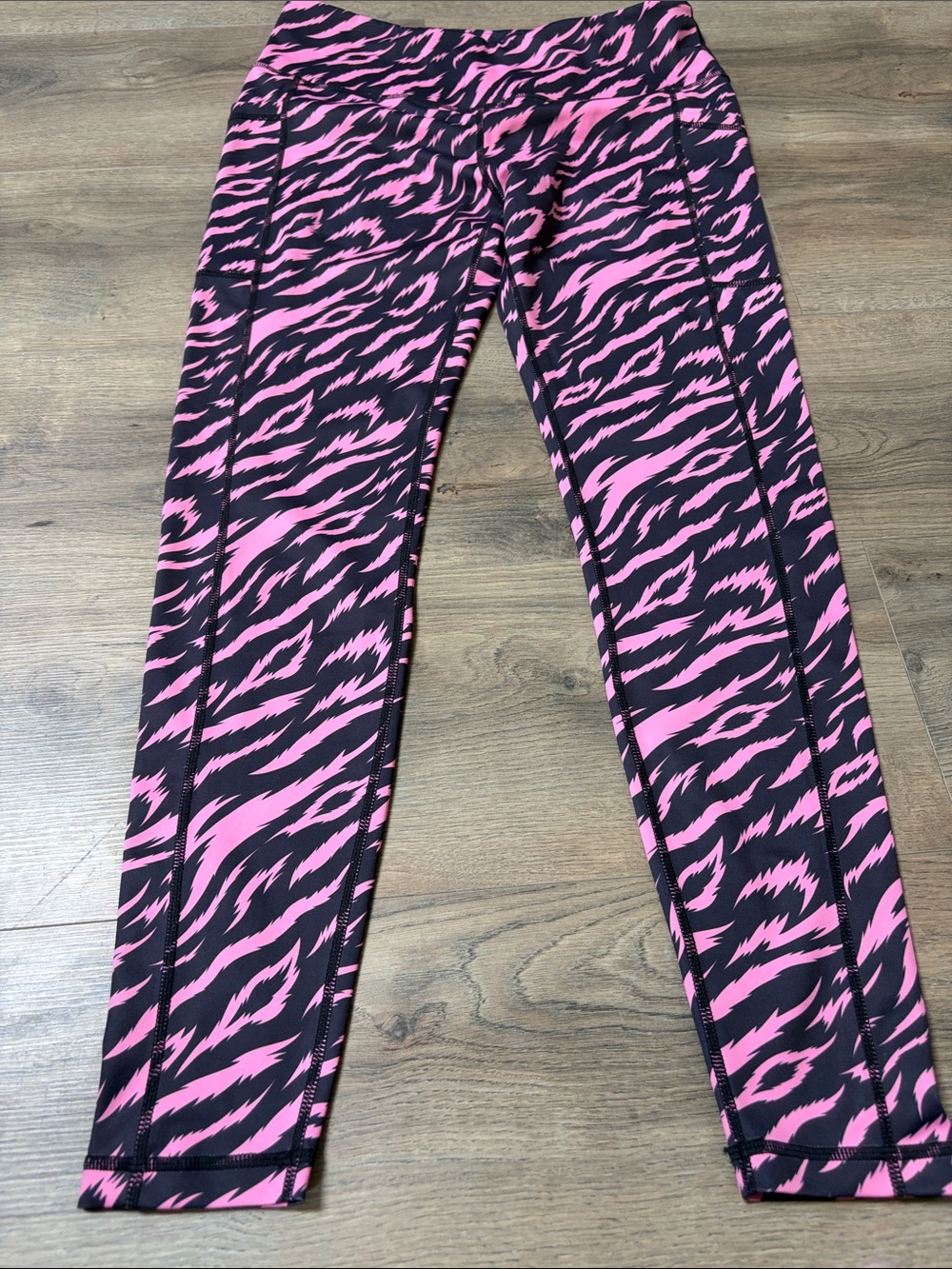 Constantly Varied Gear Black and Pink Zebra-Pattern womenās Leggings